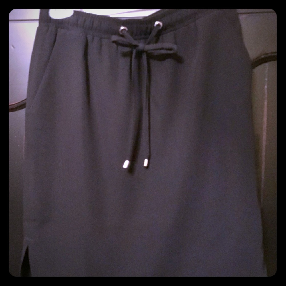 Ann Taylor Black skirt